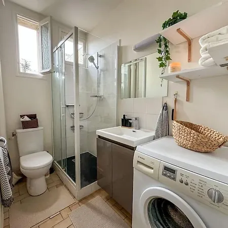 Chic Entre Histoire Et Modernite Apartment