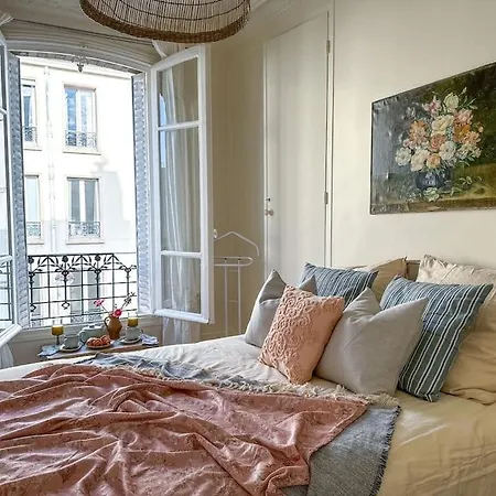Apartment Chic Entre Histoire Et Modernite